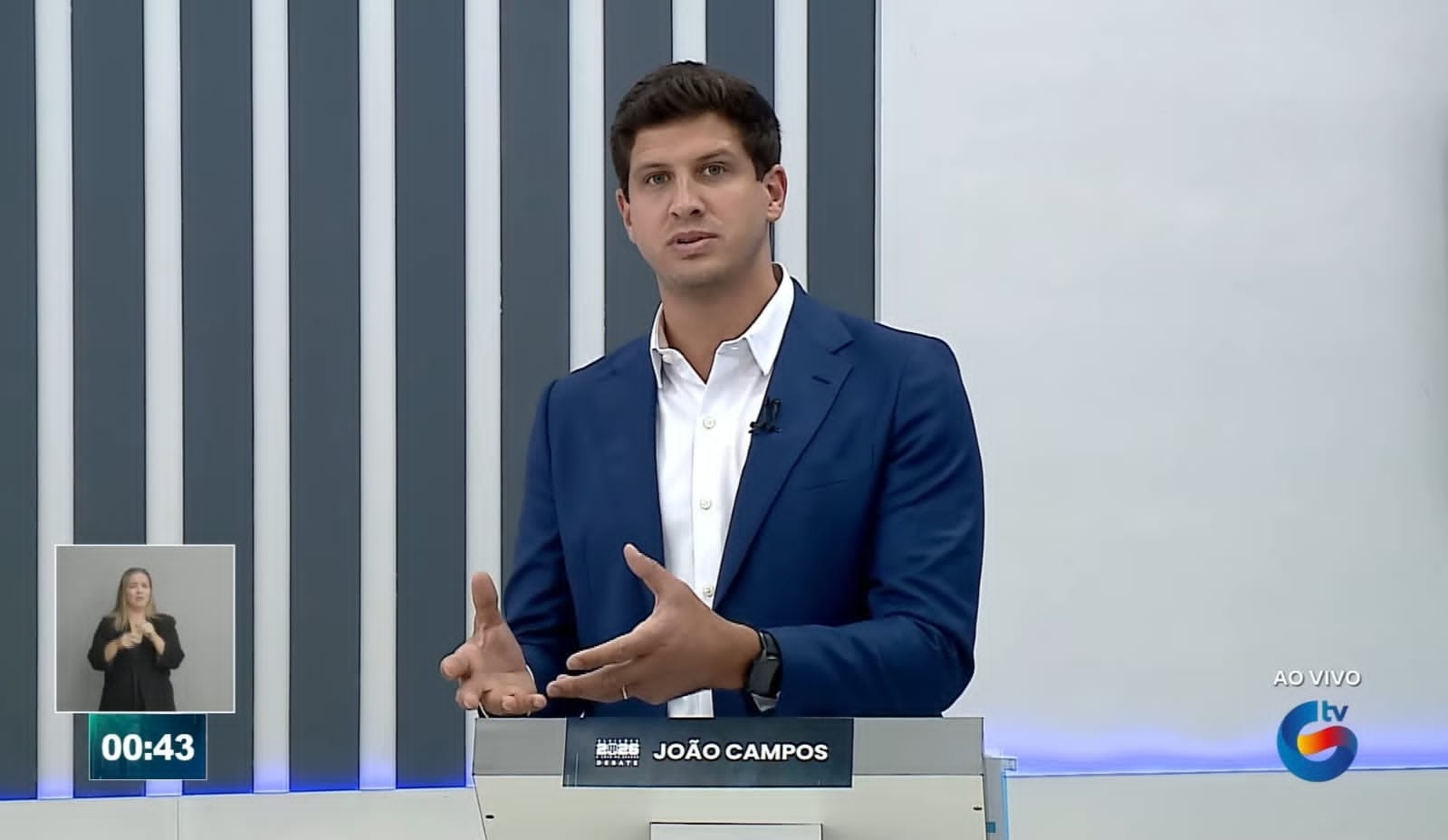 “Governar com maturidade é respeitar as mulheres pernambucanas”, diz João Campos no debate da TV Guararapes