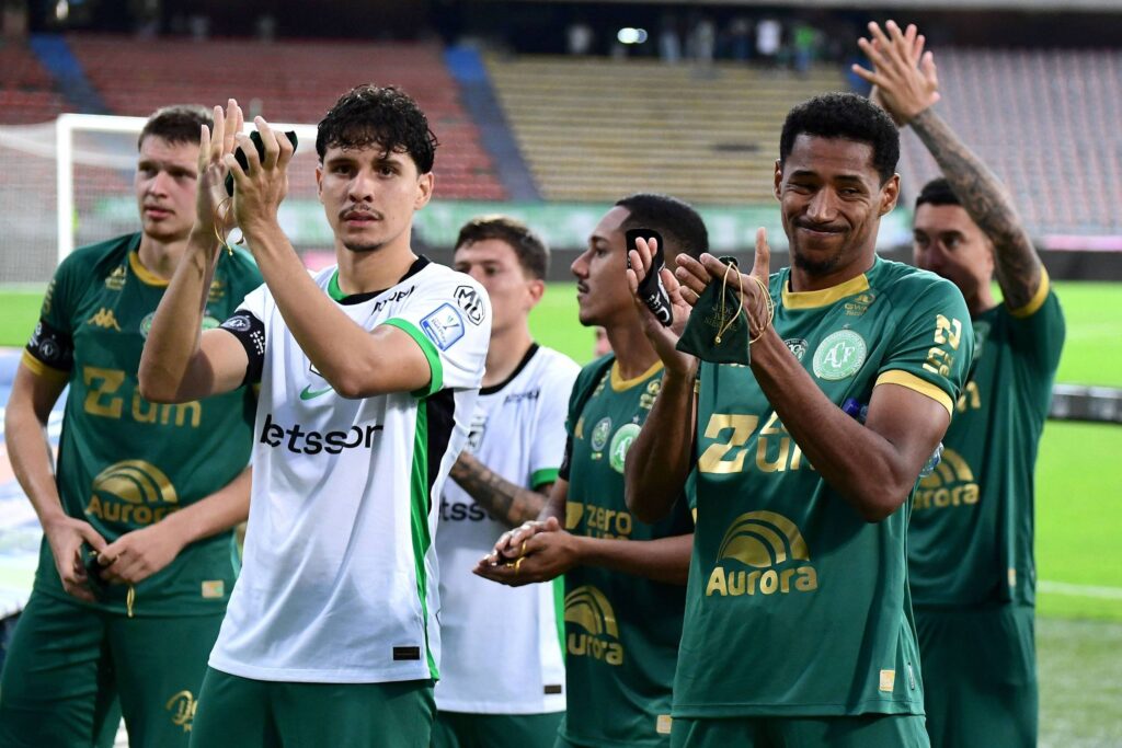 Jogo de Chapecoense e Atlético Nacional termina empatado - 26/09/2026 - Esporte
