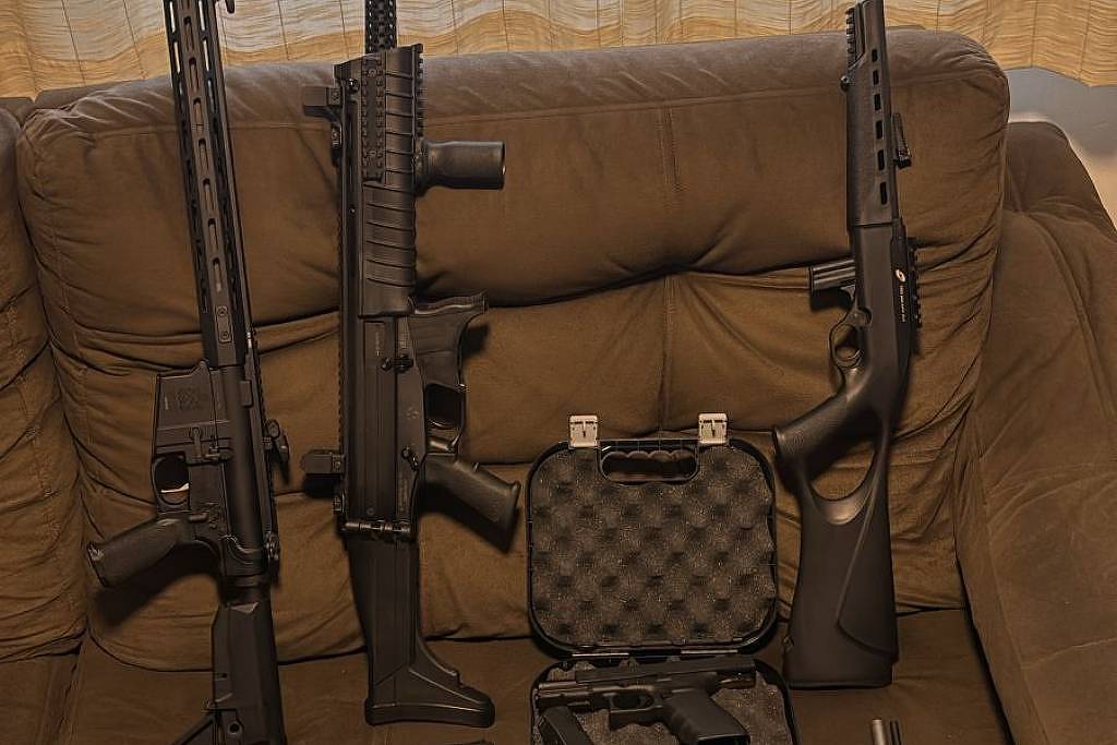 PF prende suspeitos de fraude em registros de armas no RJ - 04/09/2026 - Cotidiano
