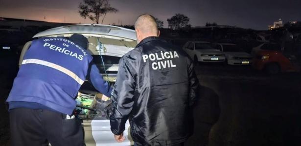 Imagens da época da investigação mostram policiais na área em que os corpos de Kauany, Miguel e Ariel foram encontrados