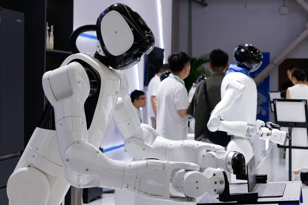 Quem realmente compra robôs humanoides da China? - 07/09/2026 - Tec