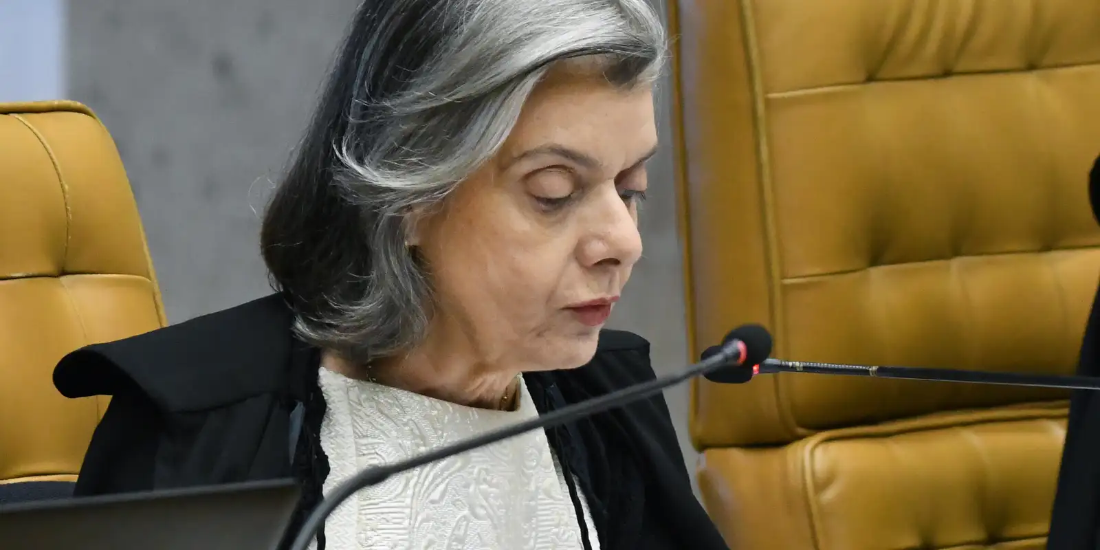 STF provocou mal-estar cívico na população, diz Cármen Lúcia