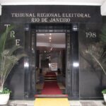 TRE-RJ cassa registro da candidatura do deputado estadual Val Ceasa