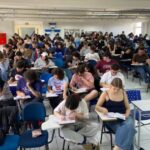 Às vésperas do vestibular da UFPR, estudantes terão revisão gratuita durante a madrugada