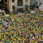 Campanha de Flávio Bolsonaro realiza manifestação na Paulista