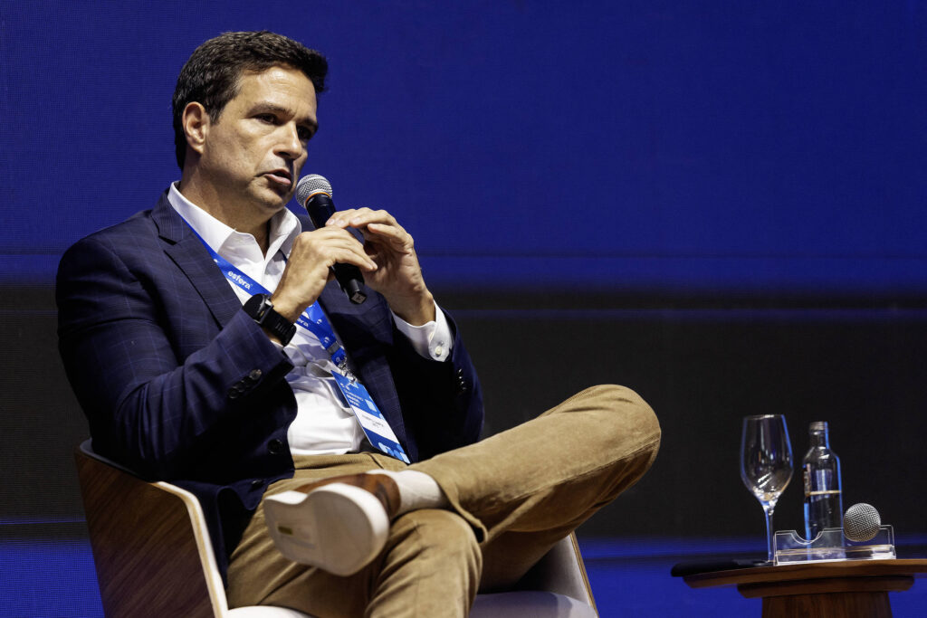 Campos Neto convidou Vorcaro para encontro em casa - 01/10/2026 - Finanças