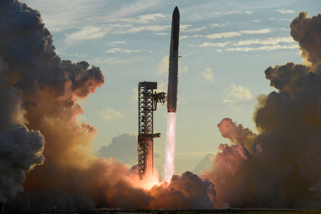 Escassez de foguetes abre caminho a concorrentes da SpaceX - 12/10/2026 - Negócios