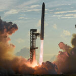 Escassez de foguetes abre caminho a concorrentes da SpaceX - 12/10/2026 - Negócios