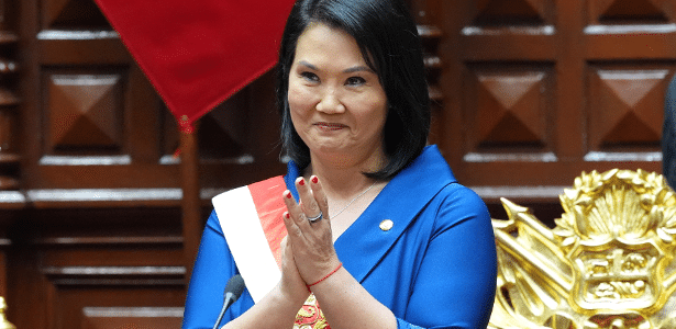 28.jul.26 - A presidente do Peru, Keiko Fujimori, após prestar juramento no Congresso em Lima