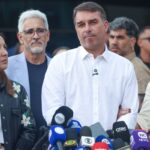 STF nega ter ordenado buscas em endereços de Flávio Bolsonaro